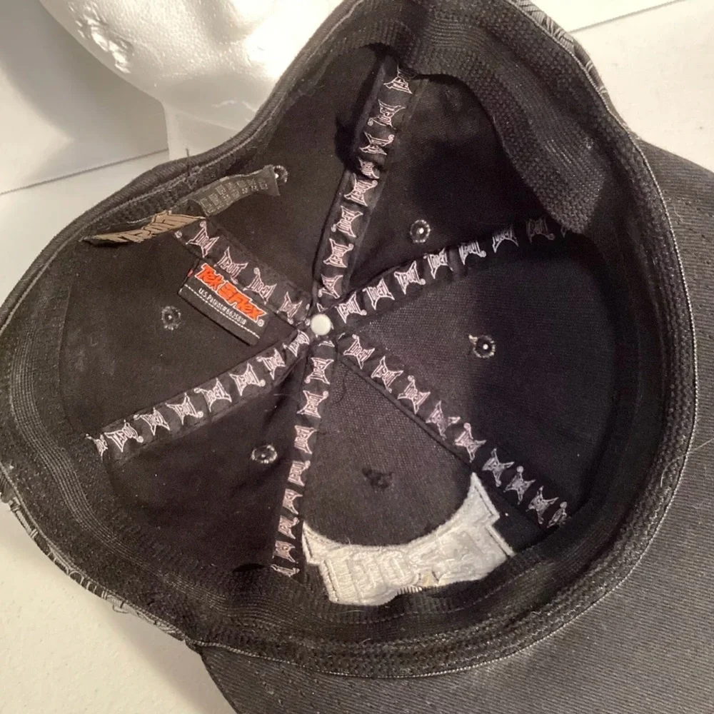 Tapout Mens Black Fitted Hat S/M  Fence MMA Spell Out Tek Flex